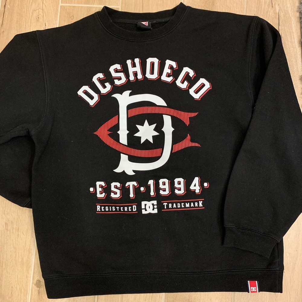 DC Shoe Co Sweater